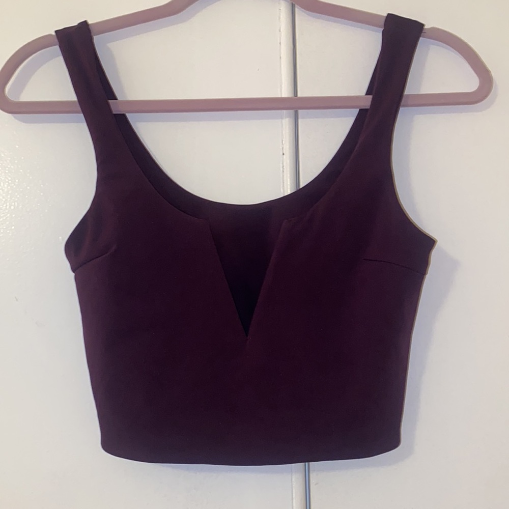 Women’s crop purple tank v cut